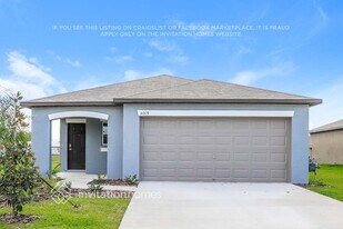 4019 86th St E in Palmetto, FL - Building Photo