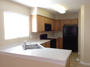 3103 Meadowsedge Ln in Joliet, IL - Foto de edificio - Building Photo