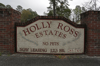 Holly Ross Estates in Waycross, GA - Building Photo - Building Photo