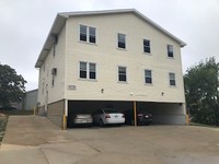 208 W Irving St in Normal, IL - Foto de edificio - Building Photo