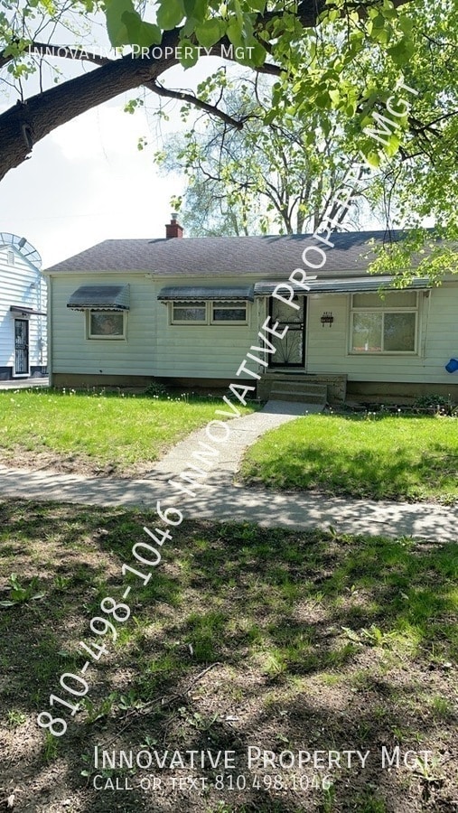 4814 Canterbury Ln in Flint, MI - Building Photo - Building Photo