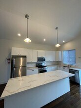 1922 Filbert St in Oakland, CA - Building Photo - Building Photo