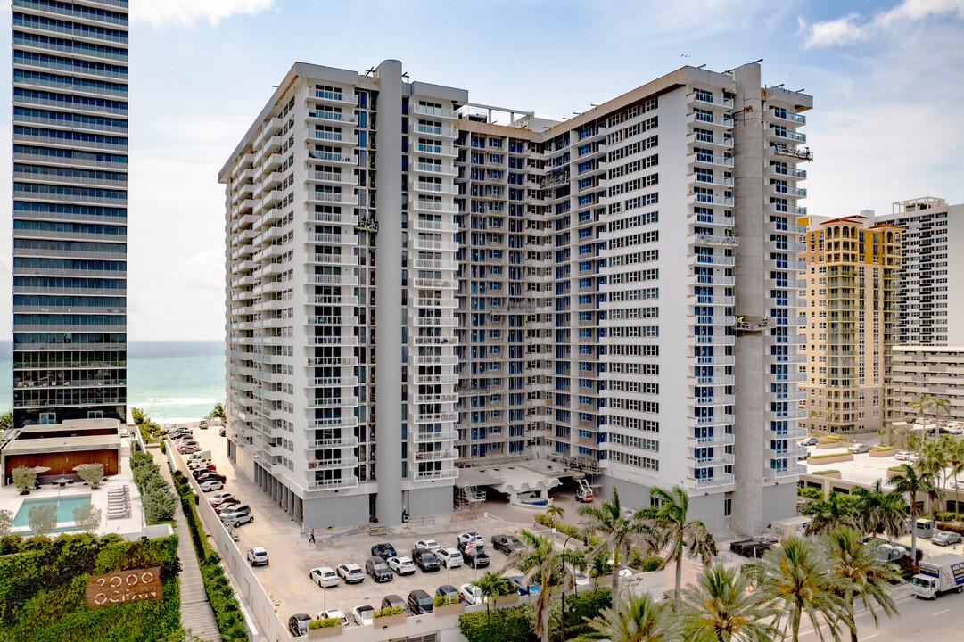 Parker Plaza Estates in Hallandale Beach, FL - Building Photo