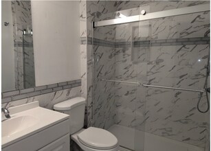 13 Hyde Ct in Bedminster, NJ - Building Photo - Building Photo