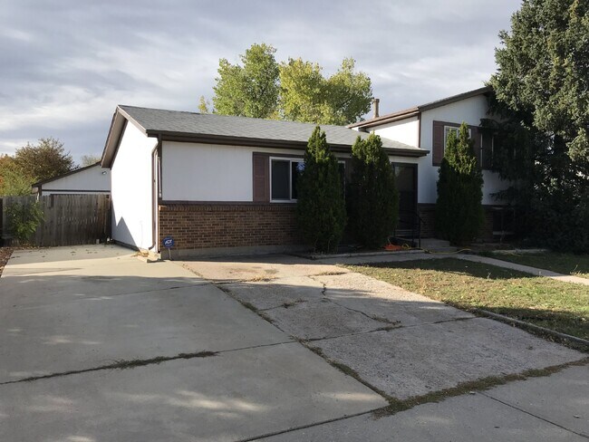 property at 11230 E Alaska Pl