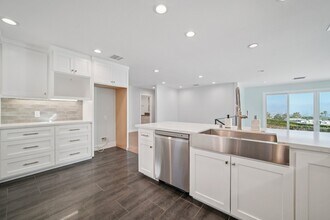 1854 Homeworth Dr in Rancho Palos Verdes, CA - Building Photo - Building Photo