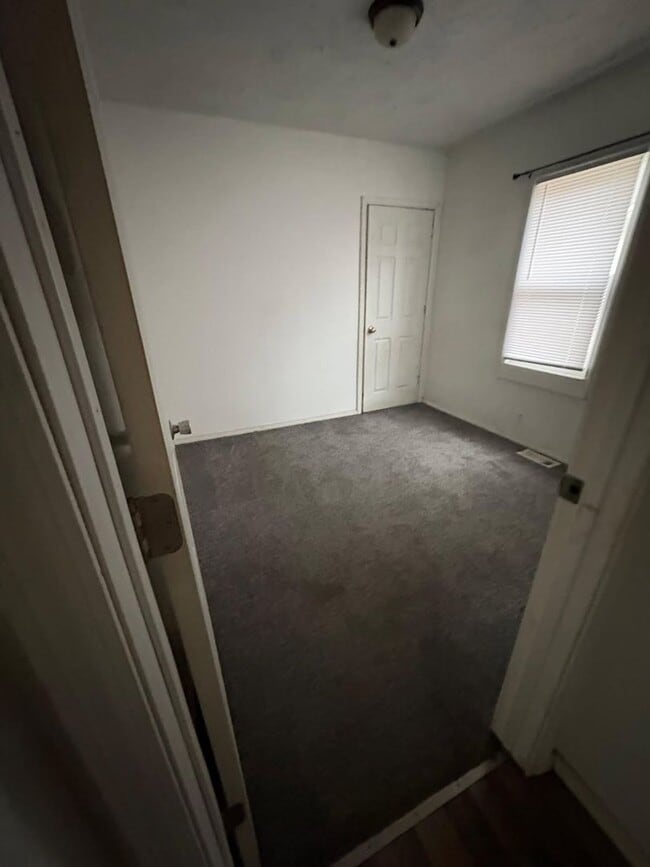 219 E Fox St in South Bend, IN - Building Photo - Building Photo