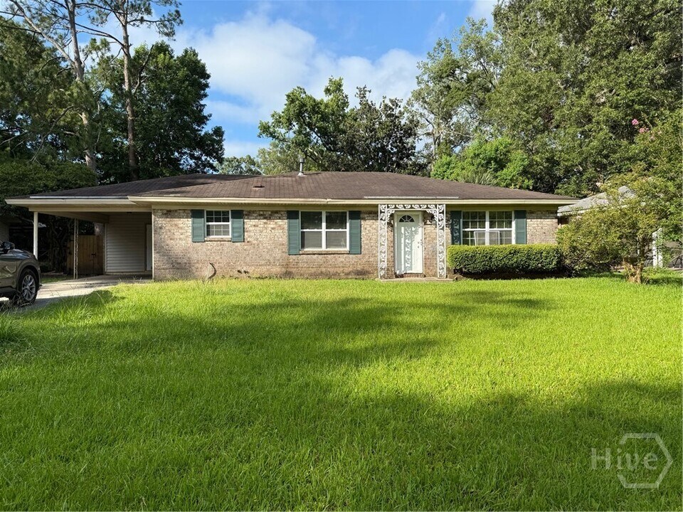 111 San Fernando Blvd in Savannah, GA - Building Photo