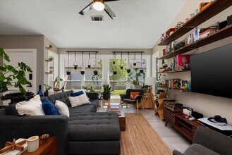 88 W High Oaks Cir in Spring, TX - Building Photo - Building Photo