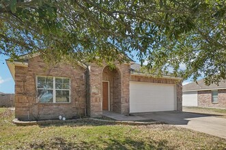 205 Freedom Trl in Forney, TX - Building Photo - Building Photo