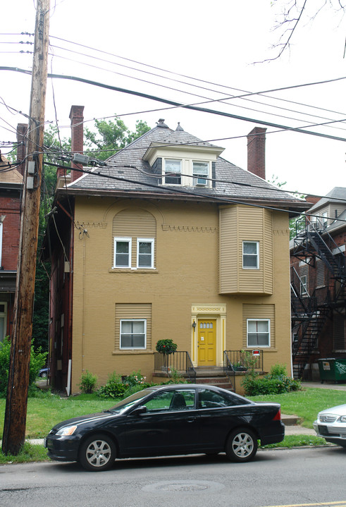 325 N Neville St in Pittsburgh, PA - Foto de edificio