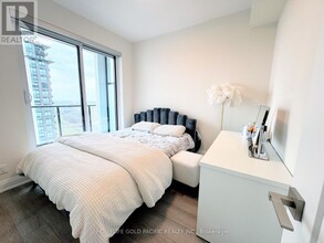 18-2518 Water Walk Dr in Markham, ON - Building Photo - Building Photo
