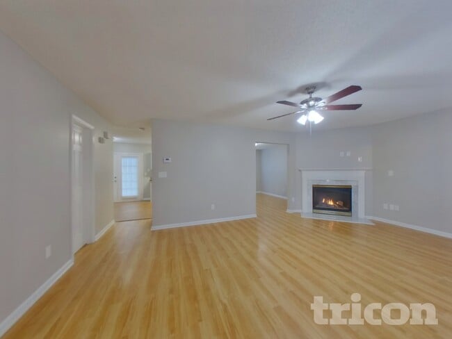 3023 Willamette Valley Dr, Unit 732 in Charlotte, NC - Foto de edificio - Building Photo