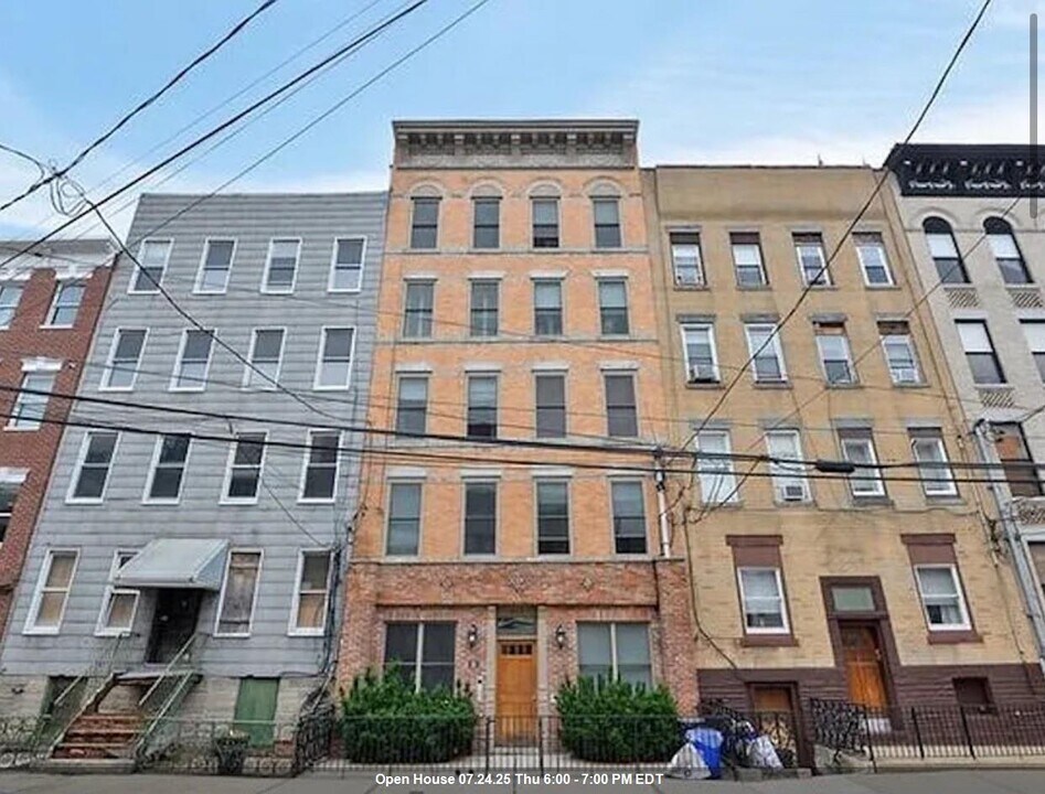 412 Monroe St in Hoboken, NJ - Building Photo
