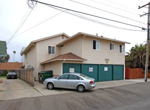 1022 S Myers St in Oceanside, CA - Building Photo - Building Photo