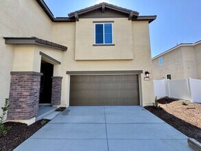 31632 Cobalite Dr in Winchester, CA - Building Photo - Building Photo
