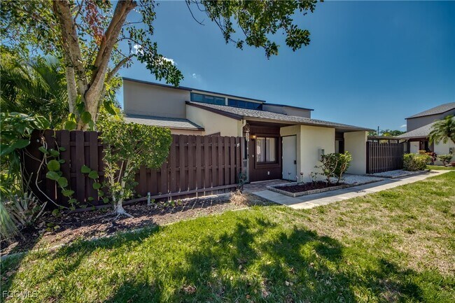 property at 12920 Sandpoint Ct