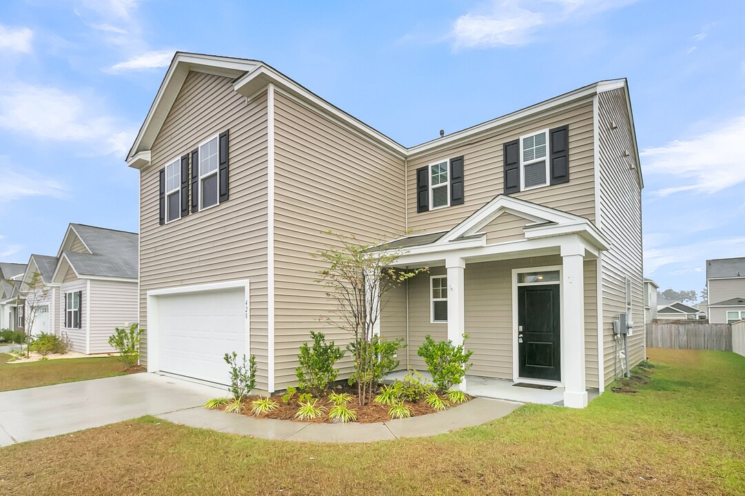 428 Lk Rdg Blvd in Summerville, SC - Building Photo