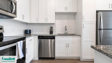 3060 Southcreek Blvd in Orlando, FL - Building Photo - Building Photo