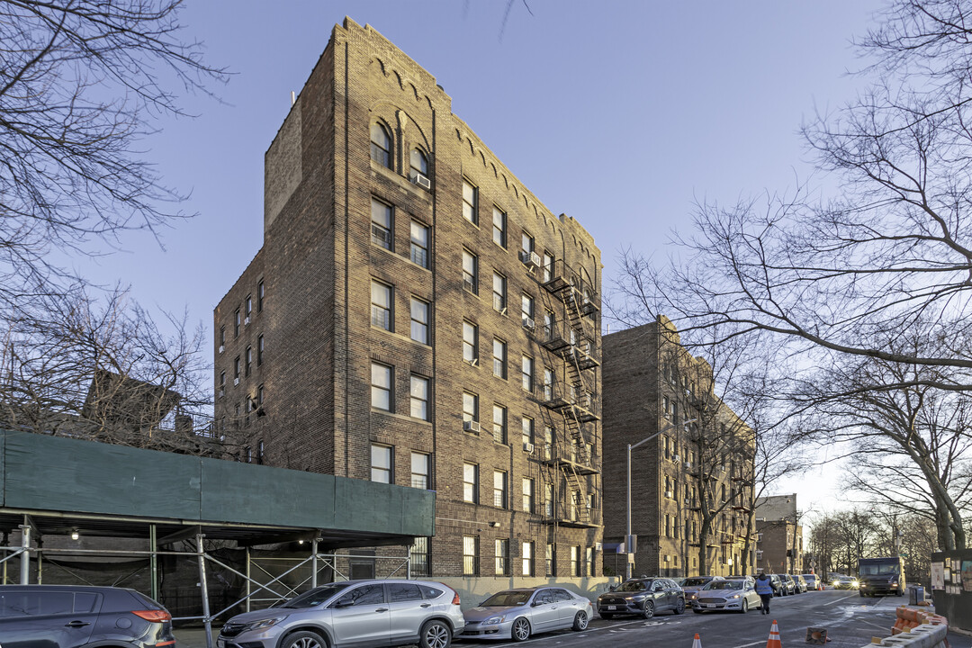 1370 Dr Martin L King Jr Blvd in Bronx, NY - Building Photo