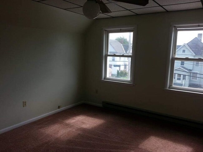 205 E Main St in Gouverneur, NY - Building Photo - Building Photo