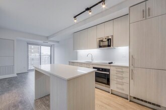 286-2286 Main St in Toronto, ON - Building Photo - Building Photo