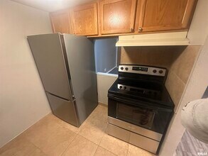 2979 W Cannes Dr in Peoria, IL - Building Photo - Building Photo