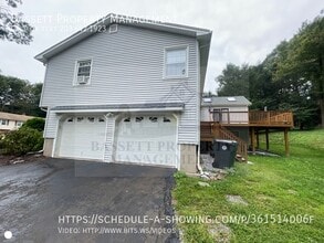 209 Eastgate Dr in Cheshire, CT - Foto de edificio - Building Photo