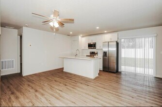 9 Philmont Ln in Palm Coast, FL - Foto de edificio - Building Photo