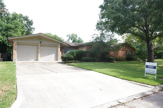 property at 5510 Grape St