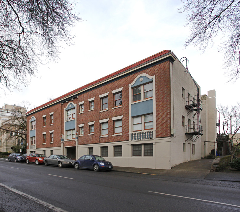 Villa Dorothea in Portland, OR - Foto de edificio