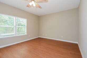 504 Hill Crest Cir in Hiram, GA - Building Photo - Building Photo
