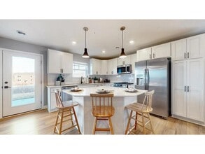 23310 Amber Dr in Rogers, MN - Building Photo - Building Photo