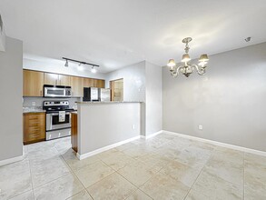 1020 Crystal Way in Delray Beach, FL - Building Photo - Building Photo