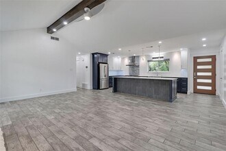 13201 Fawn Valley Dr in Cedar Park, TX - Building Photo - Building Photo