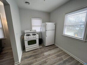 301 7th St SW in Charlottesville, VA - Foto de edificio - Building Photo