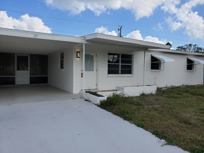 25 Andora St in Lehigh Acres, FL - Building Photo - Building Photo