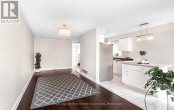 116 Lake Louise Dr in Brampton, ON - Building Photo - Building Photo