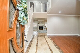 2407 Sugar Mill Dr in Sugar Land, TX - Building Photo - Building Photo