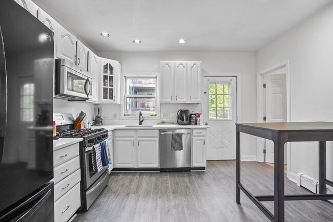 140 D St, Unit 2