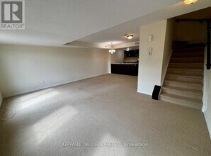 289 Titanium Private in Ottawa, ON - Building Photo - Building Photo