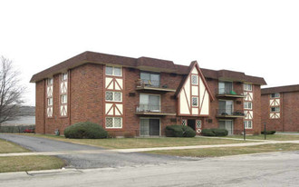 12635 S Alpine Dr in Alsip, IL - Building Photo