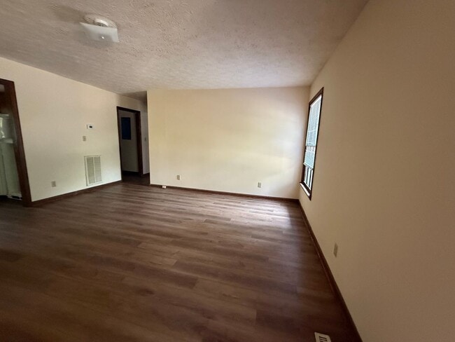 property at 75 Northridge Ct NE