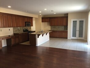 27162 Golden Field Ct in Moreno Valley, CA - Building Photo - Building Photo