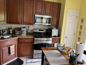 10003 Cummings St in Huntley, IL - Foto de edificio - Building Photo