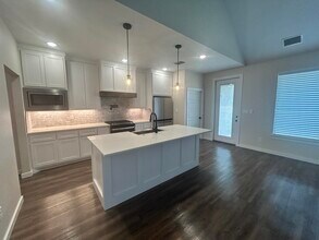 1 Wilshire Blvd in Lubbock, TX - Building Photo - Building Photo