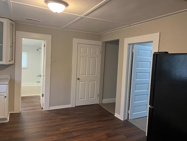 910 Richardson Ave in High Point, NC - Building Photo - Building Photo