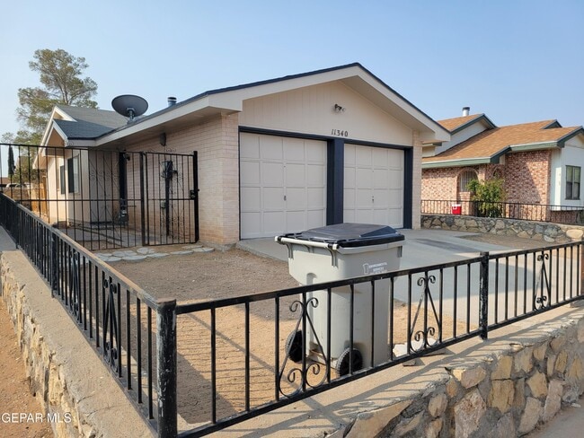 11340 Lake Nasser Dr in El Paso, TX - Building Photo - Building Photo