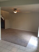 1905 Blackthorn Dr in Champaign, IL - Building Photo - Building Photo