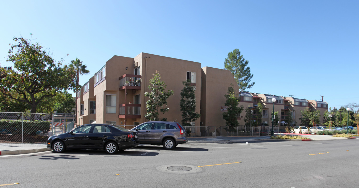 Oak Park North in Monrovia, CA - Building Photo